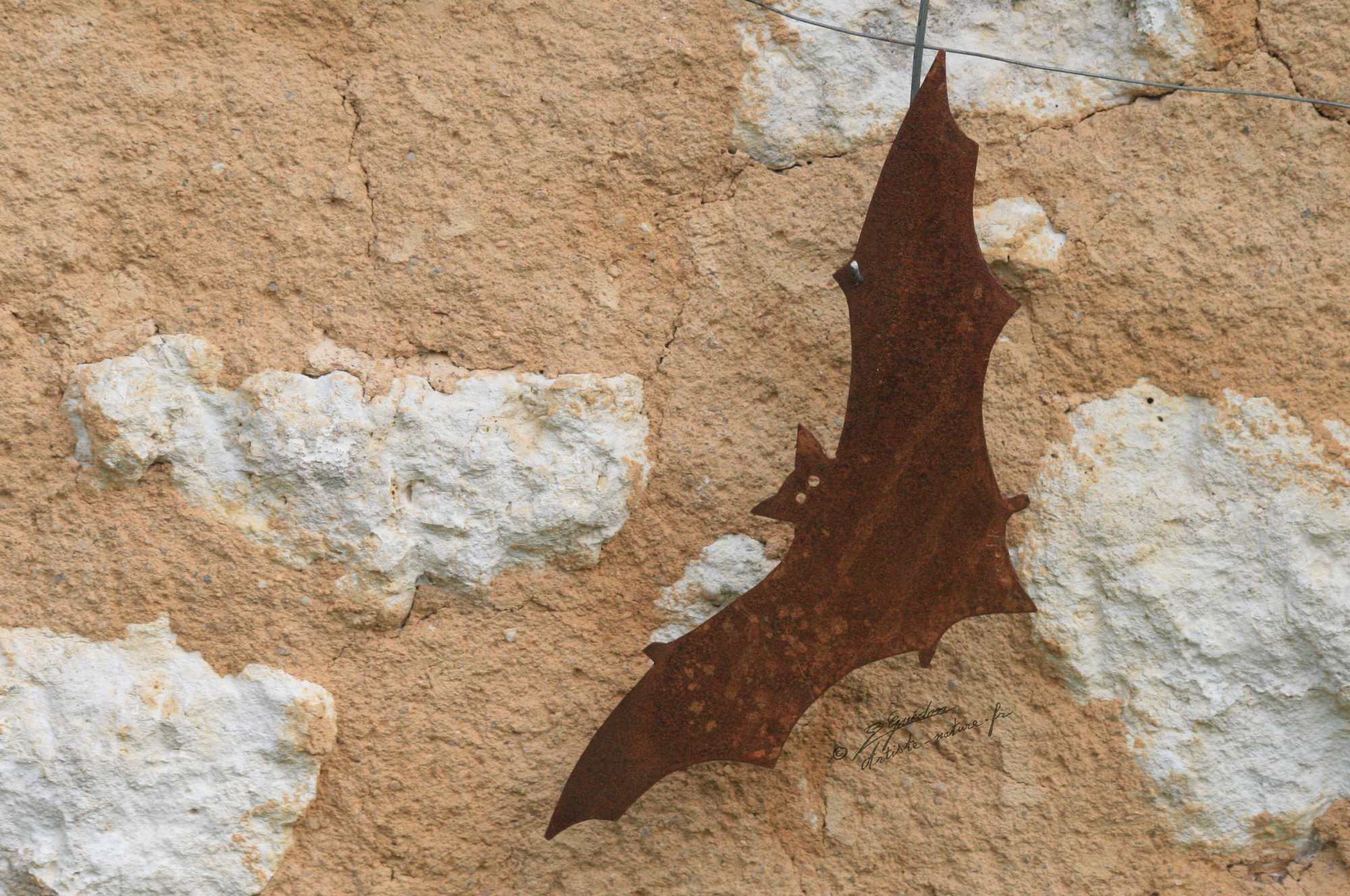 Décor chauve souris en acier rouillé